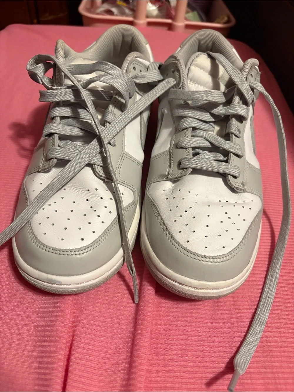 Nike Women’s Sneakers in White and Light Gray
